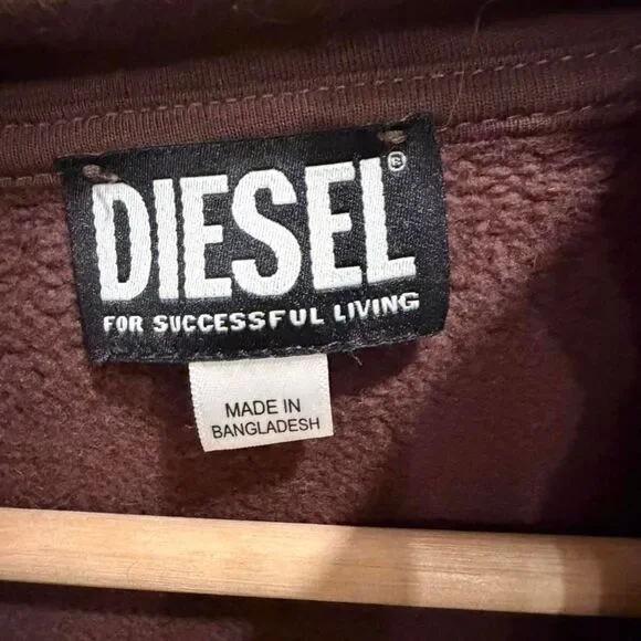 AUTHENTIC Diesel F-Reggy Cropped Zip Hoodie - Burgundy - Size M - Like New - Picture 3 of 5